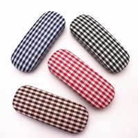 Étui à lunettes rigide rectangulaire à motif uni avec logo personnalisé, vente en gros, boîte en fer PU simple et créative pour hommes, femmes et étudiants