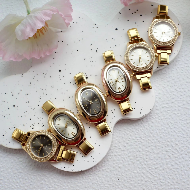 Women's Gold Tone Quartz Watch Luxury Minimalist Bracelet Watch with Roman Numerals and Crystal Accents