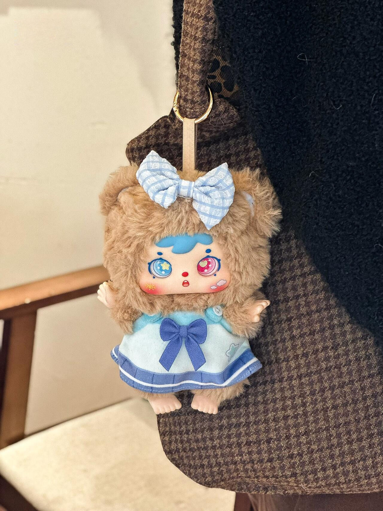 Random one (6 at one end box)