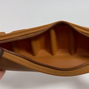 Kotak pensil sekolah silikon kustom kotak coklat desain pensil kantong pena tas - Product Image 5