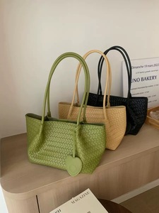 Korean Minimalist Woven Bag Soft Leather Underarm Tote Bag Luxury Vegetable Basket Shoulder Bag with <b>Mini</b> <b>Pouch</b> - Product Image 2