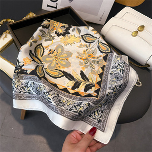 Écharpe fine en soie rose vif à imprimé carrosse avec coffret cadeau pour <span class=keywords><strong>mariage</strong></span> et remise de diplôme, idéale comme décoration ou étole - Product Image 3