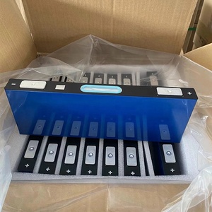 ราคาขายส่งปี 2024 แบตเตอรี่ NMC CALB แบบแท่งปริซึม 3.7v 137AH 147ah 169ah 196ah 218ah เซลล์แบตเตอรี่ Nmc - Product Image 4