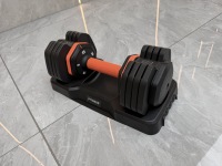 Ensemble d'haltères réglables 25 lb (5-25 lb) avec réglage rapide par cadran, poignée recouverte de TPE, en acier au carbone pour la maison et la salle de sport, vente en gros