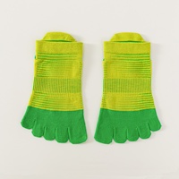 Chaussettes de sport montantes pour hommes à 5 orteils, en nylon tricoté Coolmax respirant, avec logo sur le revers, idéales pour la course et la performance, vente en gros