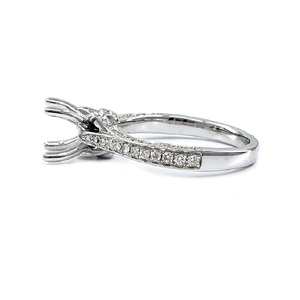 Bague de fiançailles et de mariage pour femme en or blanc massif 18 carats de haute qualité, sertie de diamants véritables en pavé, finition brillante et de la meilleure qualité. - Product Image 2