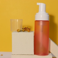 Corps de bouteille en mousse transparente gel de bain moussant fin crème pour le visage cosmétiques dans des bouteilles en plastique