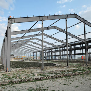 Grande salle <span class=keywords><strong>de</strong></span> sport préfabriquée en acier, poutres en acier en forme <span class=keywords><strong>de</strong></span> H, panneaux isolés pour stade <span class=keywords><strong>de</strong></span> football et <span class=keywords><strong>de</strong></span> basketball en plein air, ISO9001 - Product Image 3