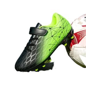 Vente chaude <span class=keywords><strong>de</strong></span> chaussures <span class=keywords><strong>de</strong></span> football <span class=keywords><strong>de</strong></span> futsal <span class=keywords><strong>de</strong></span> haute qualité garçons grande taille printemps été ongles longs entraînement antidérapant élèves du secondaire - Product Image 2