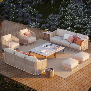 Ensemble de canapés d'extérieur en corde tressée avec coussins beige clair et oreillers terre cuite, mobilier de patio résistant aux intempéries pour jardin et terrasse - Product Image 1