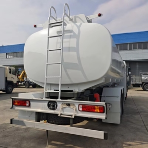 Camión <span class=keywords><strong>Cisterna</strong></span> de Combustible para Aviones HOWO 6x4 de Alta Capacidad, 5000 Galones, con Caudal de Flujo Rápido - Product Image 2