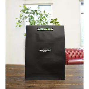メーカー卸売カスタムあなたのロゴプリント黒紙再利用可能なショッピングギフトバッグ包装袋
