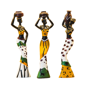 Statua Artigianale in Resina di Personaggio Femminile Africana da Film e TV, Scultura Tribale Ecologica Personalizzata OEM/ODM, Decorazione Etnica su Misura - Product Image 4