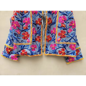 Chaqueta Bohemia Hecha a Mano para Mujer, Estilo Único, Bordado de Algodón, Acolchada, Transpirable, Acabado Ligero, Cómoda y Duradera - Product Image 2
