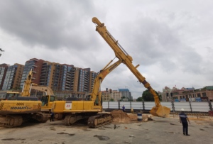 2025 nouveauté 20m 24m 30m longue portée haute portée bras de démolition boom pour <span class=keywords><strong>XCMG</strong></span> XE215 XE245 XE270 XE335 XE380 XE450 XE500 - Product Image 2