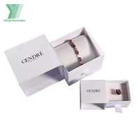 YiFeng Packaging conception personnalisée emballage rigide boîte-cadeau boîte à bijoux en papier blanc avec insert en velours