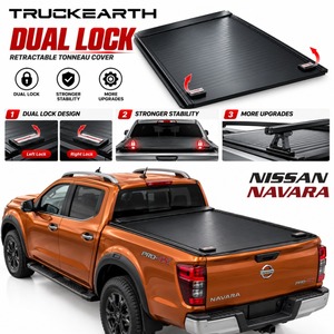 Couverture de benne rétractable manuelle pour Nissan Navara, avec double verrouillage disponible des deux côtés. - Product Image 1