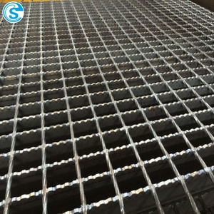 <span class=keywords><strong>Grille</strong></span> de drainage routière en acier inoxydable, <span class=keywords><strong>grille</strong></span> métallique <span class=keywords><strong>pour</strong></span> allée, <span class=keywords><strong>grille</strong></span> à barres dentelées - Product Image 1