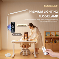 Lampu Meja Jam Digital dengan Remote Kontrol 3 Warna, Lampu Baca Lantai LED Peredup untuk Kamar Tidur, Ramah Mata