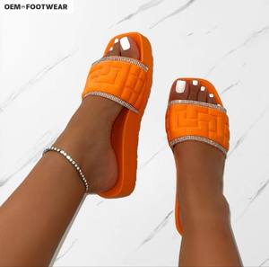 Nouvelles sandales d'été à bout carré et strass pour femmes, style russe, grande taille, pour la plage - Product Image 1