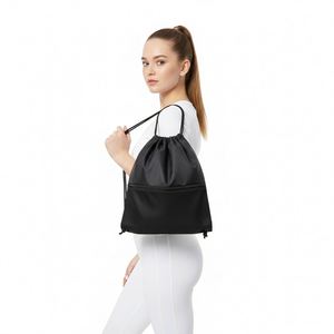 Sac à dos en polyester à cordon de serrage, sac de sport promotionnel personnalisé, directement de l'usine, à prix abordable - Product Image 1