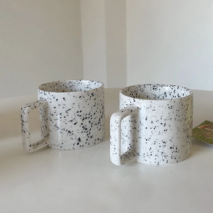 Taza de Café de Porcelana de Diseño Nórdico Creativo Directo de Fábrica, Diseño de Ondas de Tinta, Apta para Alimentos, Apta para Microondas y Lavavajillas, Personalizable - Product Image 2