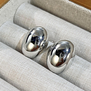 Orecchini a Perno Geometrici Ovali per Donne, Accessorio Semplice e alla Moda per Uso Quotidiano, Outfit Casual e Regalo - Product Image 2