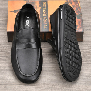 Mocasines de cuero genuino para hombre, zapatos informales transpirables con punta redonda para primavera - Product Image 2