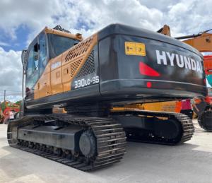 Oferta Especial: Excavadora Usada Hyundai 330LC-9s de 33 Toneladas con Motor Cummins, Modelo 2023, Probada e Inspeccionada - Product Image 1