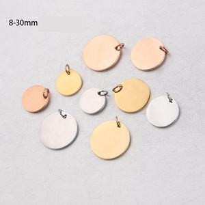Petite breloque <span class=keywords><strong>en</strong></span> acier inoxydable avec logo gravé sur mesure, <span class=keywords><strong>en</strong></span> <span class=keywords><strong>argent</strong></span> et or bon marché, étiquettes de bijoux <span class=keywords><strong>en</strong></span> métal, breloques de bijoux - Product Image 1
