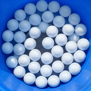 Balles de golf flottantes durables et économiques, 2 couches de Surlyn avec logo personnalisé pour le terrain de pratique, le lac et la piscine, sensation de frappe réelle - Product Image 3