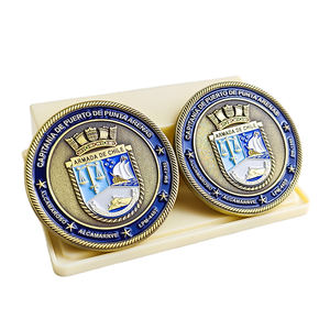 Pièce de monnaie commémorative en métal moulé sous pression, style traditionnel, émaillée à chaud, personnalisée par le fabricant - Product Image 1