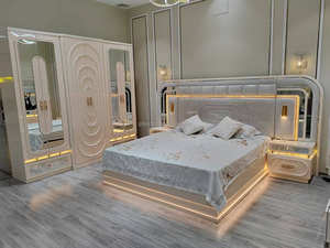 Cabecera de Espejo Tamaño King de Lujo Real, Elegante Juego de Muebles de Dormitorio con Acabado Brillante - Product Image 2