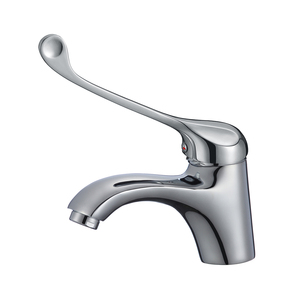 Watermark Wels Robinet d'hygiène basse pression RV Farmhouse Robinet d'évier de lavabo à poignée unique avec levier long - Product Image 1