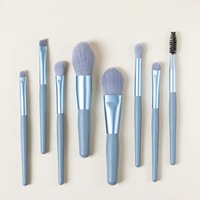 Lot de 8 pinceaux de maquillage bon marché pour débutants, outil de maquillage professionnel, pour fond de teint, sourcils, lèvres et fard à paupières.