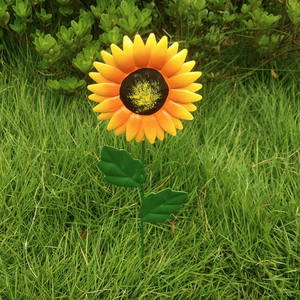 Ornements de jardin en fer métallique ornements de <span class=keywords><strong>moulin</strong></span> à <span class=keywords><strong>vent</strong></span> de tournesol décoration de maison de jardin extérieure - Product Image 4