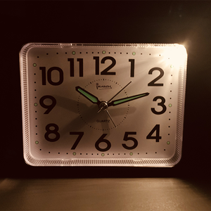 Réveils analogiques à quartz IMSH BM11003, réveil de table, réveil de chevet, Wecker Despertador, réveil de bureau, réveil analogique carré personnalisé - Product Image 6