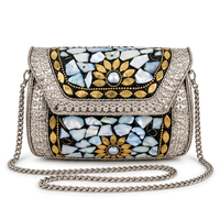 Pochette de soirée de luxe pour femme avec motif floral en mosaïque, ornée d'un cadre métallique, idéale pour mariages et soirées