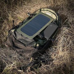 Sac à dos chargeur solaire BSCI léger avec panneau solaire SunPower 7W et batterie externe universelle - Product Image 4