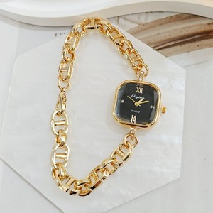 Montres-bracelets pour femmes serties de diamants carrés avec mouvement à quartz, nouveaux designs, montres-bracelets pour femmes - Product Image 4
