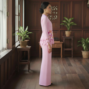 ชุดบาจู คูรุง ขายส่งจากโรงงานโดยตรง เรียบง่าย เป็นมิตรกับสิ่งแวดล้อม สไตล์วินเทจ เคดาห์ ผ้าสม็อค ปักลาย ผ้าเดรป ไม่ต้องรีด ผ้าซีอีเครป ราคาถูก กำลังฮิตในเทศกาลวันรุ่งเรือง - Product Image 2