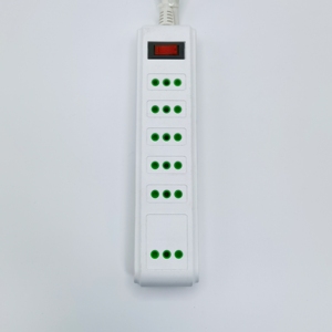Regleta de alimentación de tipo chileno con 6 salidas para uso en electrodomésticos - Product Image 2