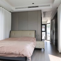 Cabine capsule préfabriquée avec salle de bain intelligente et serrure de porte connectée, maison capsule spatiale pour projets d'hébergement en resort de glamping