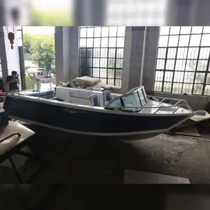 4.8m fishing boat boat skears light a small boat