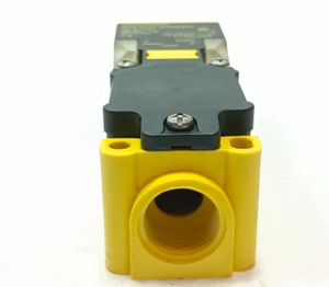 เซ็นเซอร์ตรวจจับวัตถุแบบเหนี่ยวนำ NI20-CP40-VP4X2 - ระยะตรวจจับ 20 มม. / PNP NO+NC - IP67 PBT-GF30 สำหรับระบบอัตโนมัติทางอุตสาหกรรม - Product Image 6