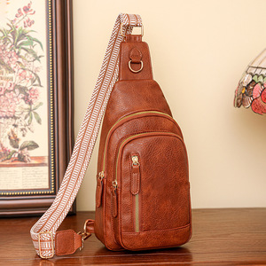 Robuste PU-Umhängetasche mit Großer Kapazität für Damen und Herren, Sportlich Designte Schultertasche für Frauen - Product Image 4