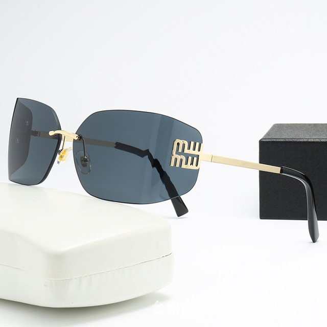 Luxury Brand High-End Rimless Square Sunglasses for Unisex Retro Metal Frame UV400 Light Weight Colored