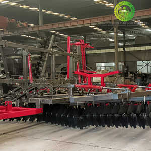 Herse à disques agricole robuste - Alimentée au diesel - Largeur de travail personnalisable (3-12 m) - Comprend engrenages et pompe - Product Image 4