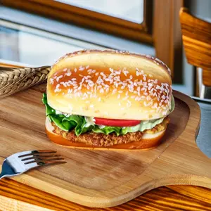 Produksi 2404 dari hamburger besar tiruan yang disesuaikan, Sandwich, roti masak, Model makanan, kerajinan tangan, dekorasi rumah an
