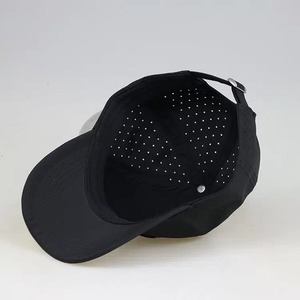 Sombrero de golf negro de 6 paneles impermeable gorra de béisbol perforada sombrero de cuerda Premium con logotipo bordado 3D personalizado para hombres - Product Image 4